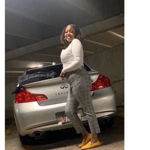 Meet your Posher, Lana